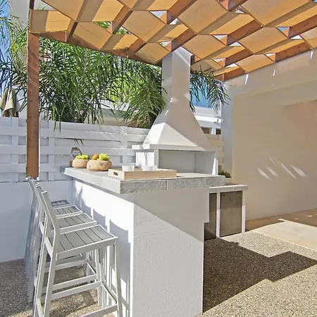 Lily ヴィラ プロタラス